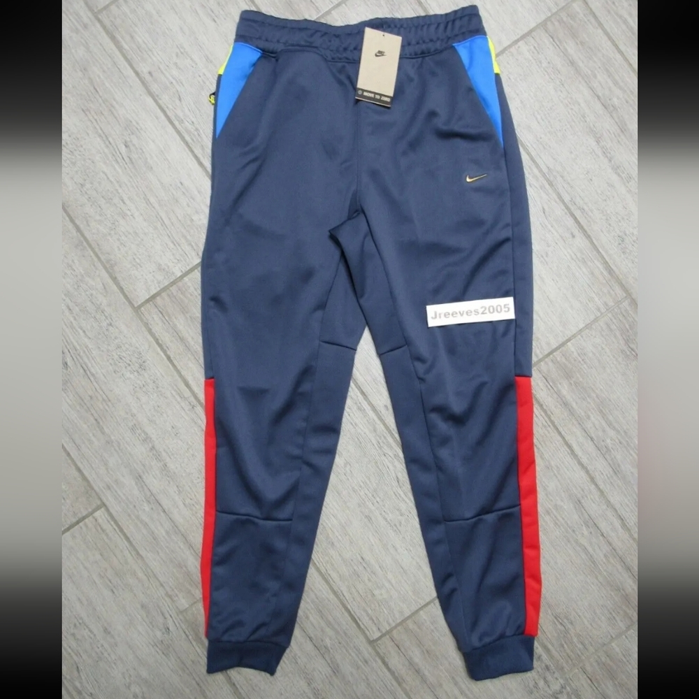 Nike NSW Tribute Joggers NWT